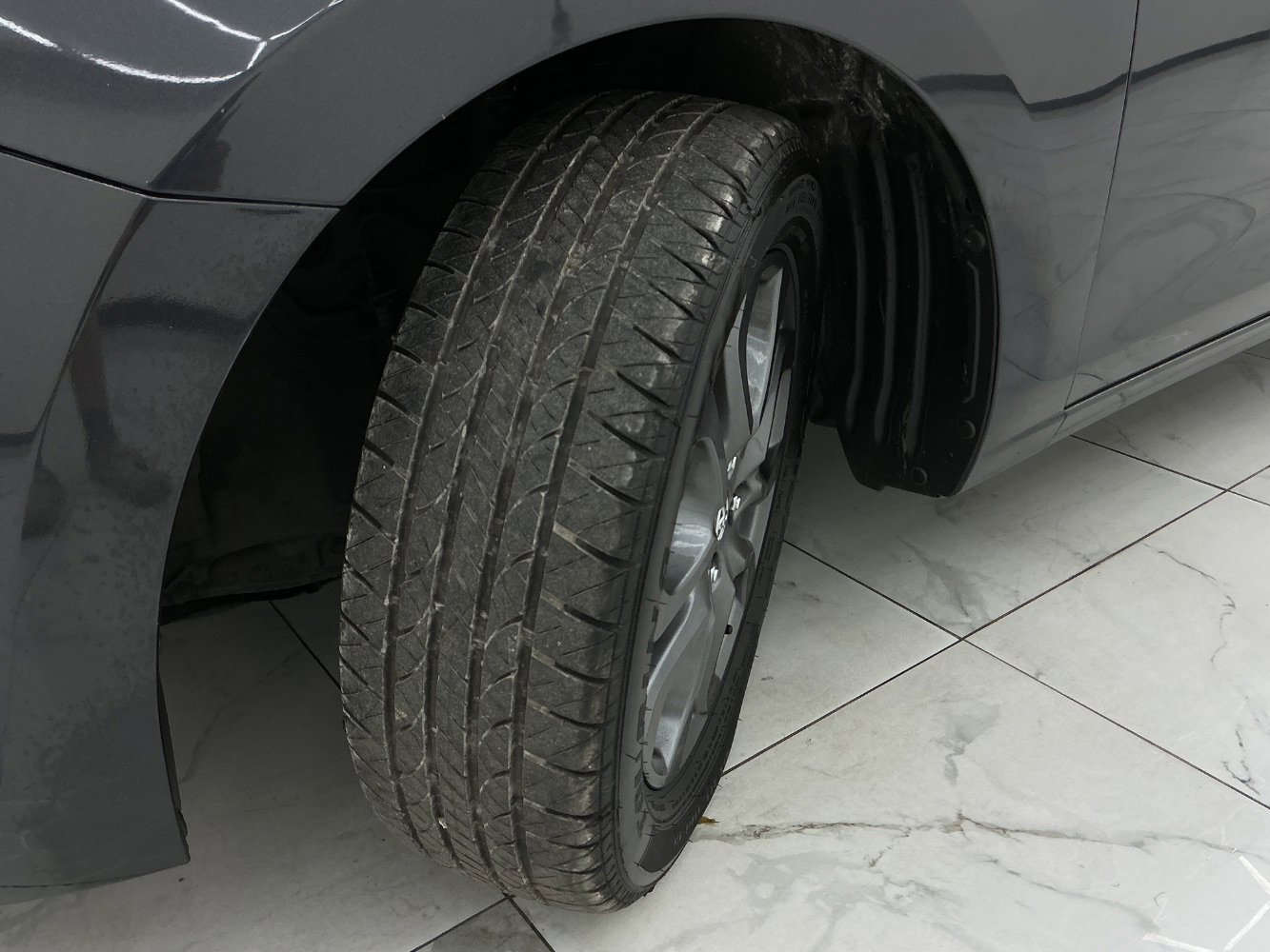 Used 2019 Toyota Yaris LE FWD image 43