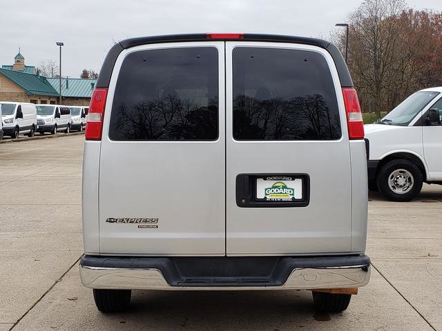 Used 2016 Chevrolet Express 3500 LT w/ LT Preferred Equipment Group image 4
