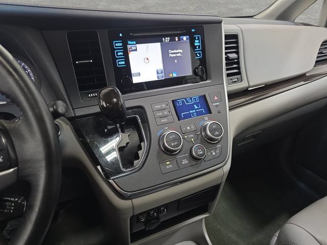 Used 2015 Toyota Sienna XLE w/ XLE Navigation Package AWD/4WD image 20