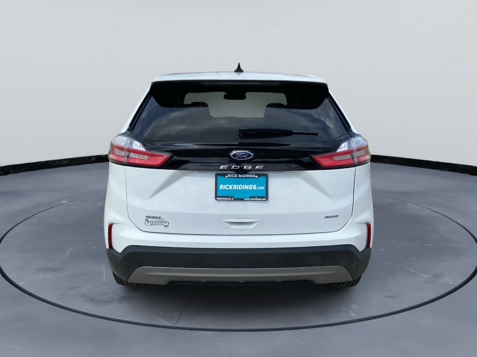 Used 2024 Ford Edge SEL w/ Convenience Package image 5