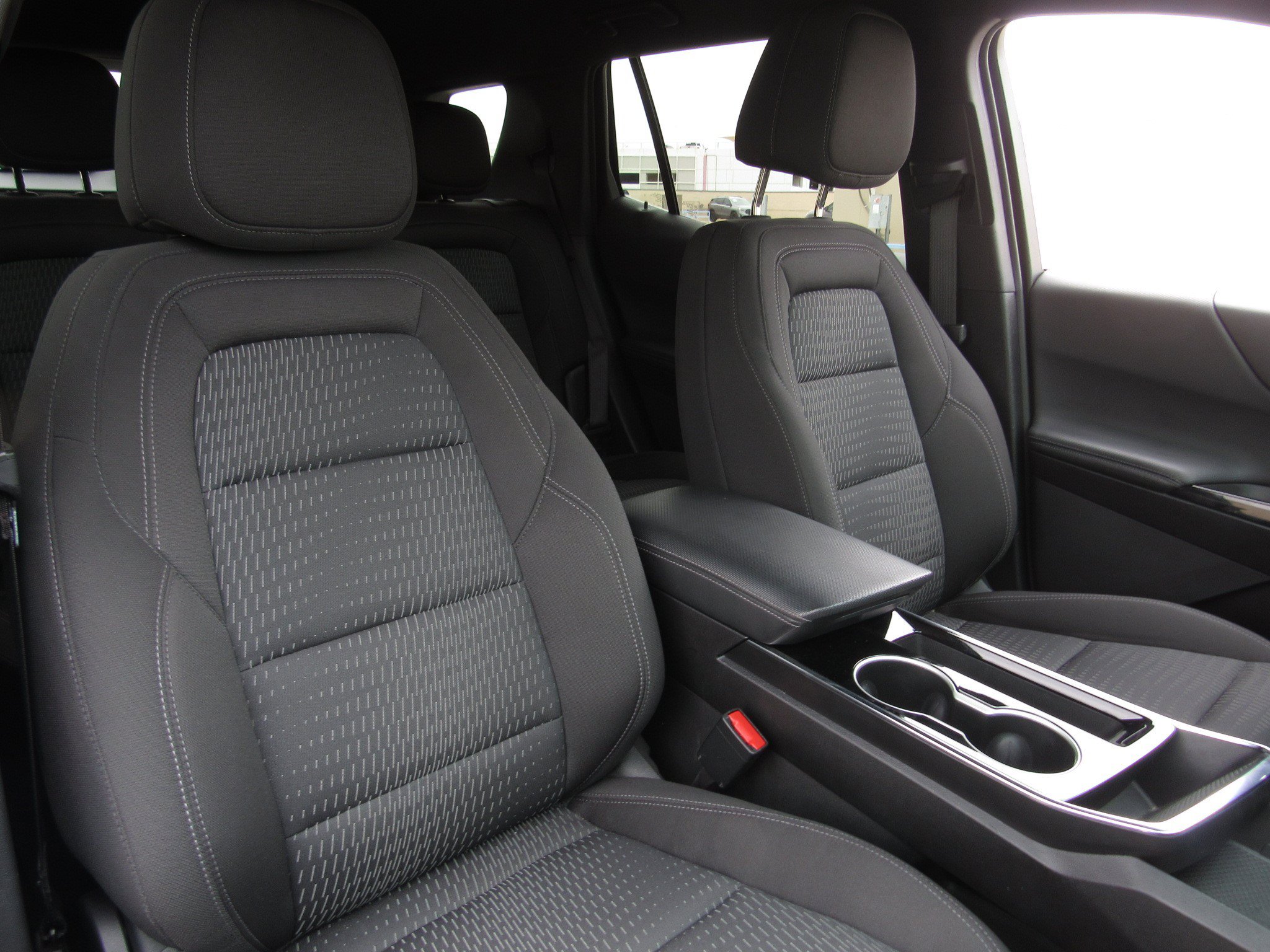Used 2025 Chevrolet Equinox LT AWD/4WD image 10