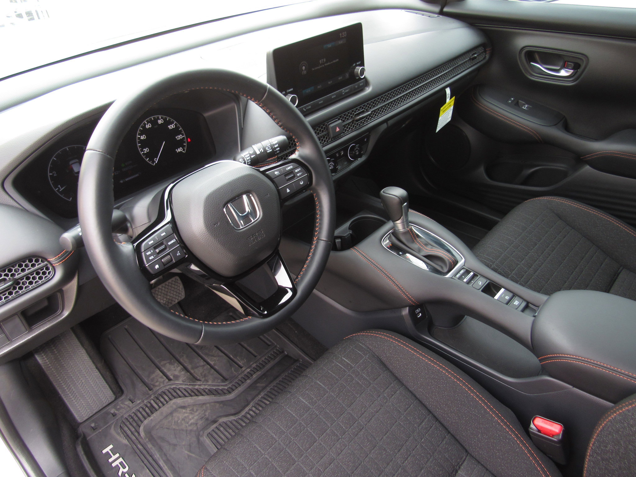 Used 2025 Honda HR-V Sport image 15