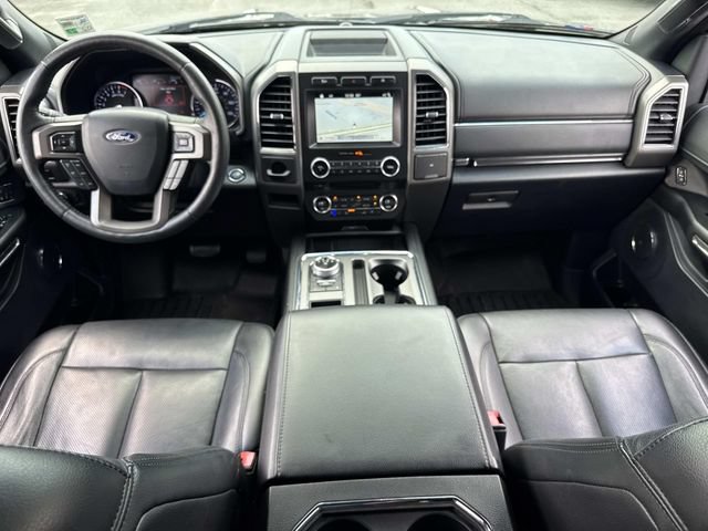 Used 2018 Ford Expedition XLT w/ Equipment Group 202A RWD image 19