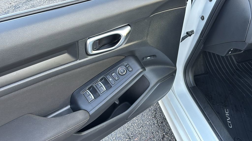 Used 2023 Honda Civic Sport image 14