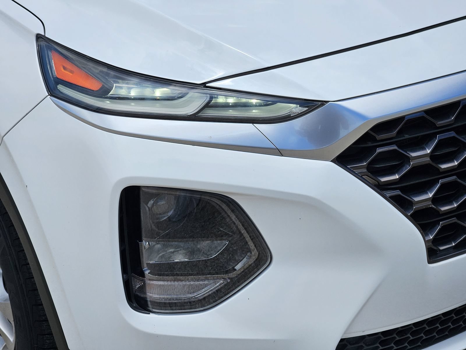 Used 2019 Hyundai Santa Fe SE FWD image 10