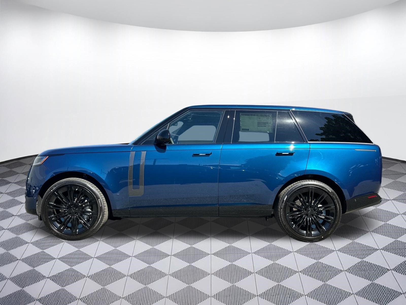 New 2026 Land Rover Range Rover SE AWD/4WD image 2