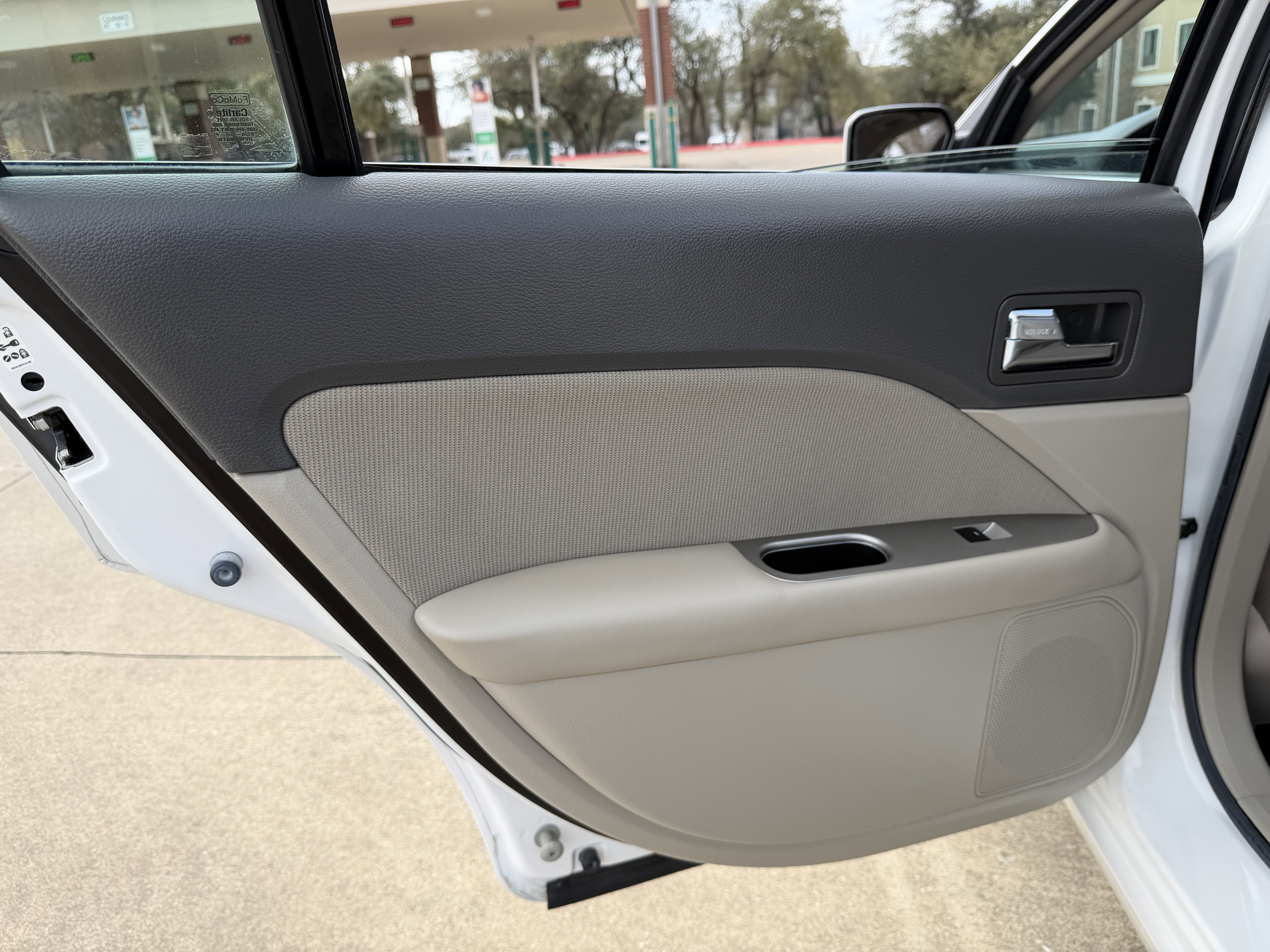 Used 2010 Ford Fusion Hybrid image 15