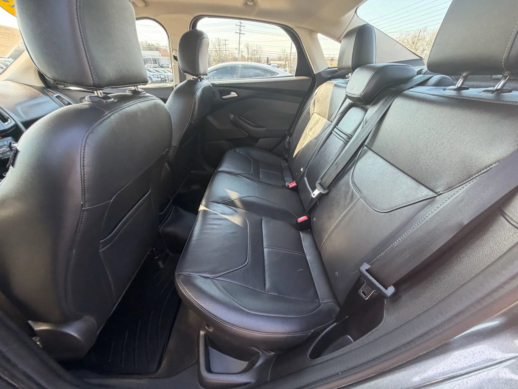 Used 2015 Ford Focus Titanium image 13