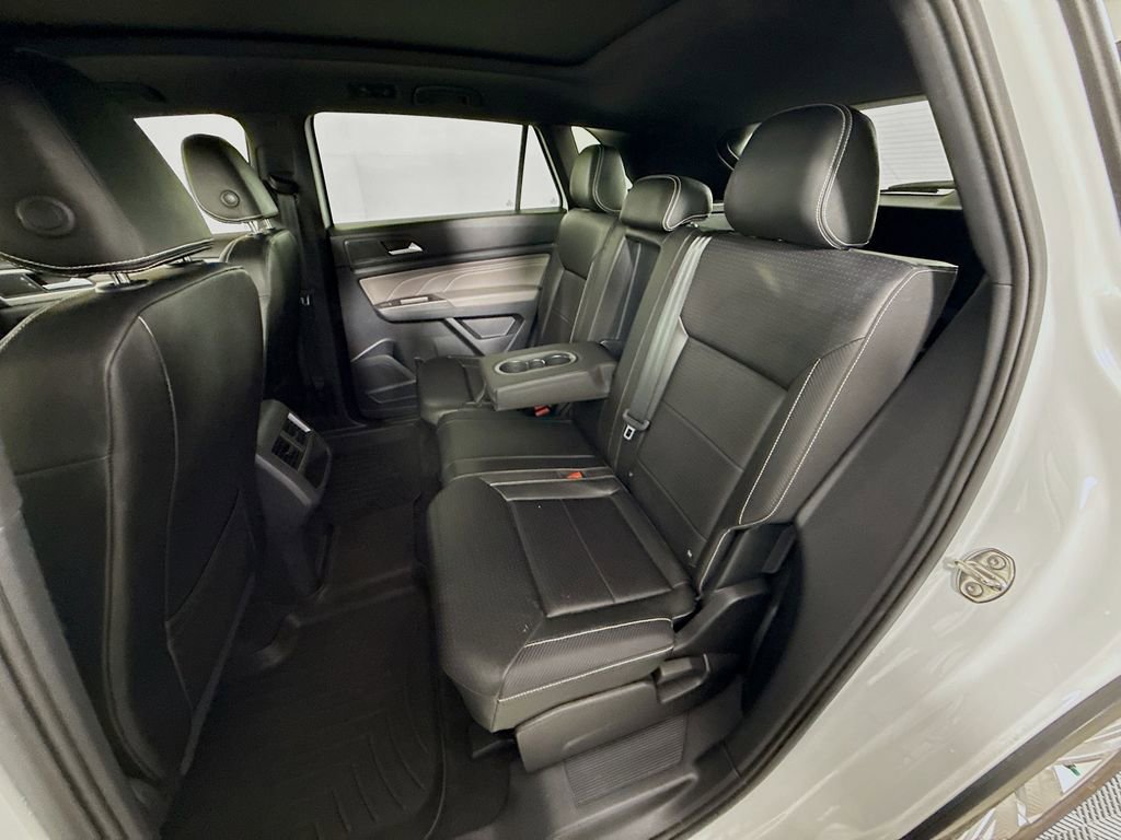 Used 2023 Volkswagen Atlas Cross Sport SE w/ Panoramic Sunroof Package image 26