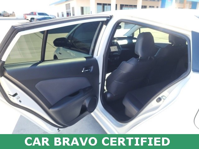 Used 2022 Toyota Prius XLE image 19