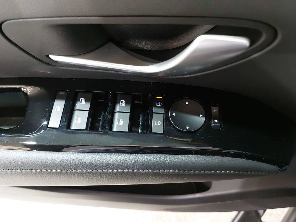 Certified 2025 Hyundai Santa Cruz Limited image 26