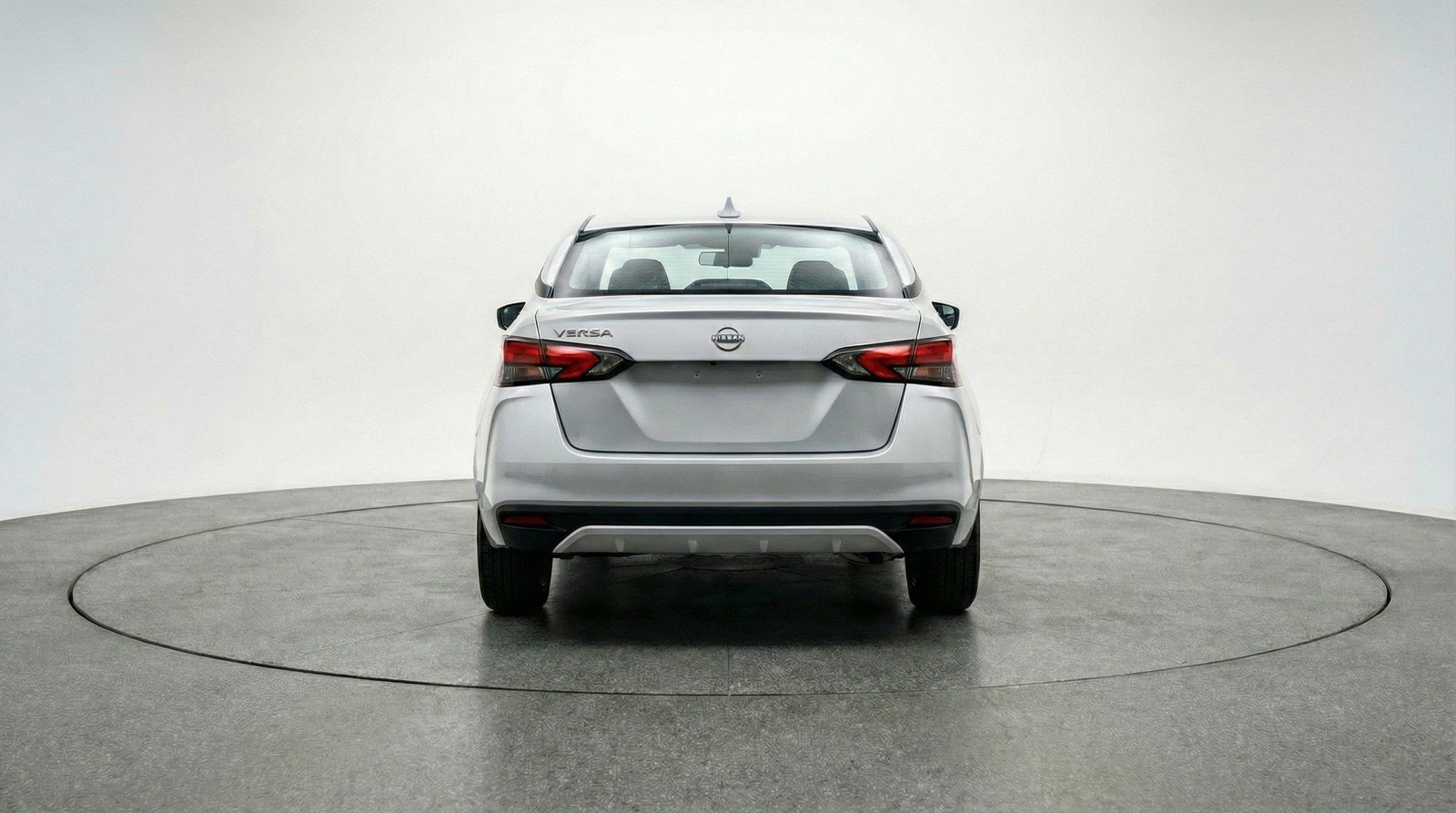 Used 2025 Nissan Versa SV image 7