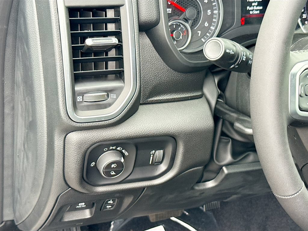 Used 2025 RAM 1500 Big Horn RWD image 11