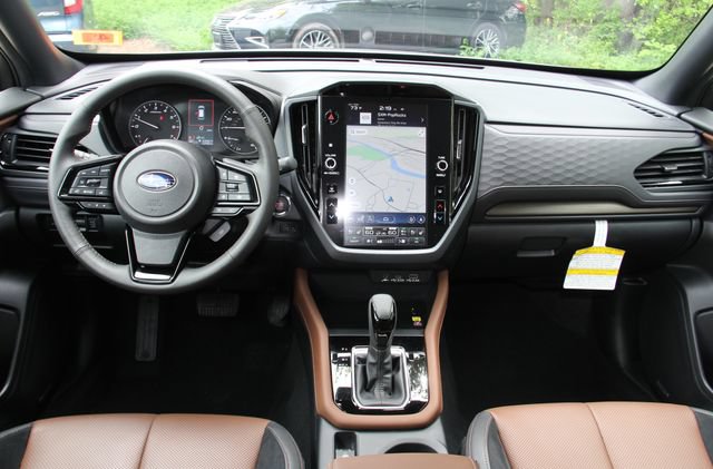 Certified 2025 Subaru Forester Touring AWD/4WD image 37