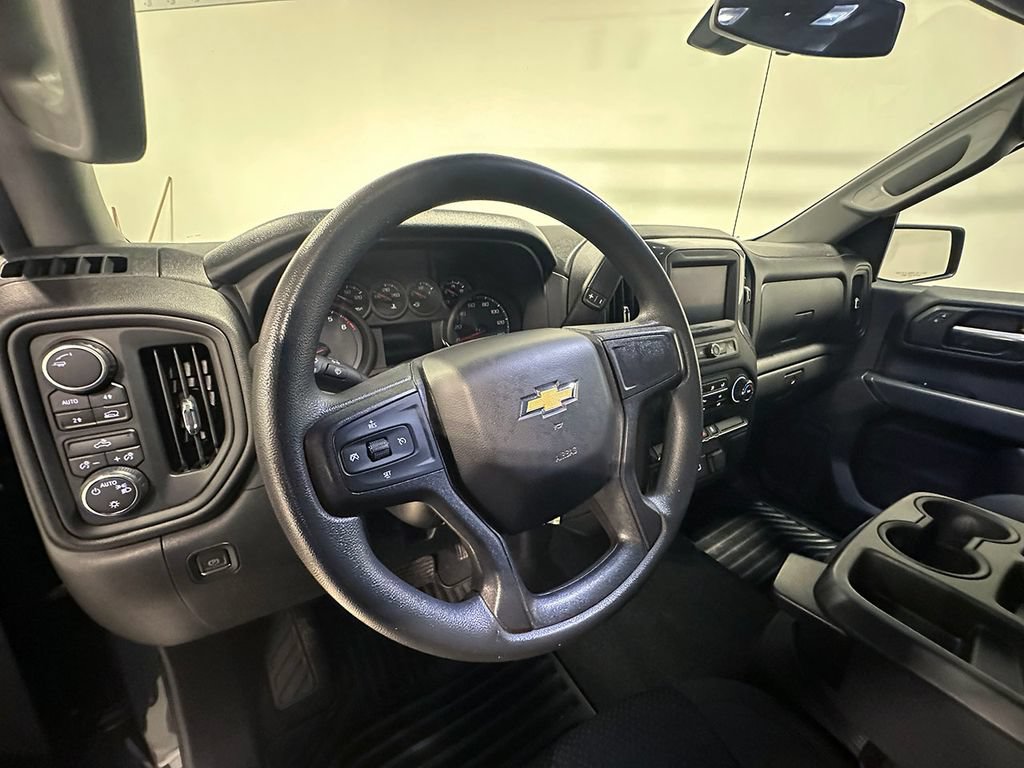 Used 2020 Chevrolet Silverado 1500 Custom w/ Custom Value Package AWD/4WD image 20