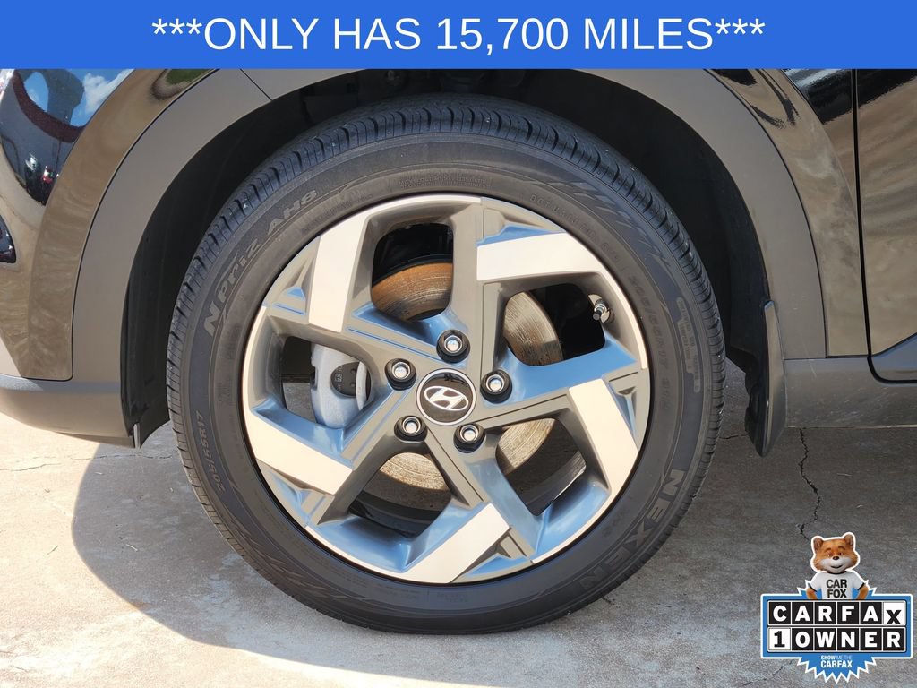 Used 2024 Hyundai Venue SEL FWD image 11