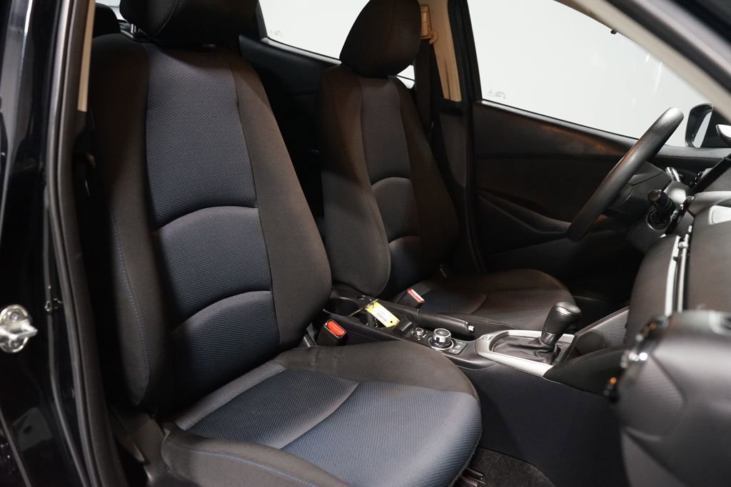 Used 2019 Toyota Yaris L FWD image 25