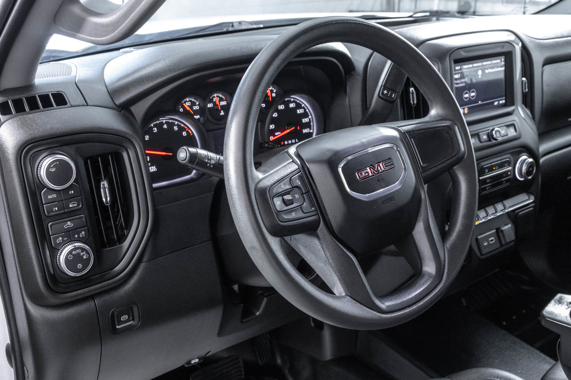 Used 2023 GMC Sierra 1500 Pro w/ Convenience Package AWD/4WD image 31