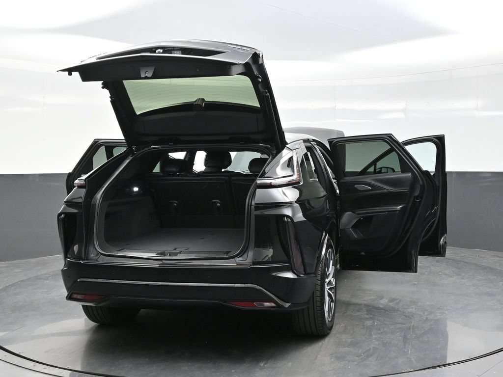 Certified 2025 Cadillac Lyriq Luxury AWD/4WD image 42