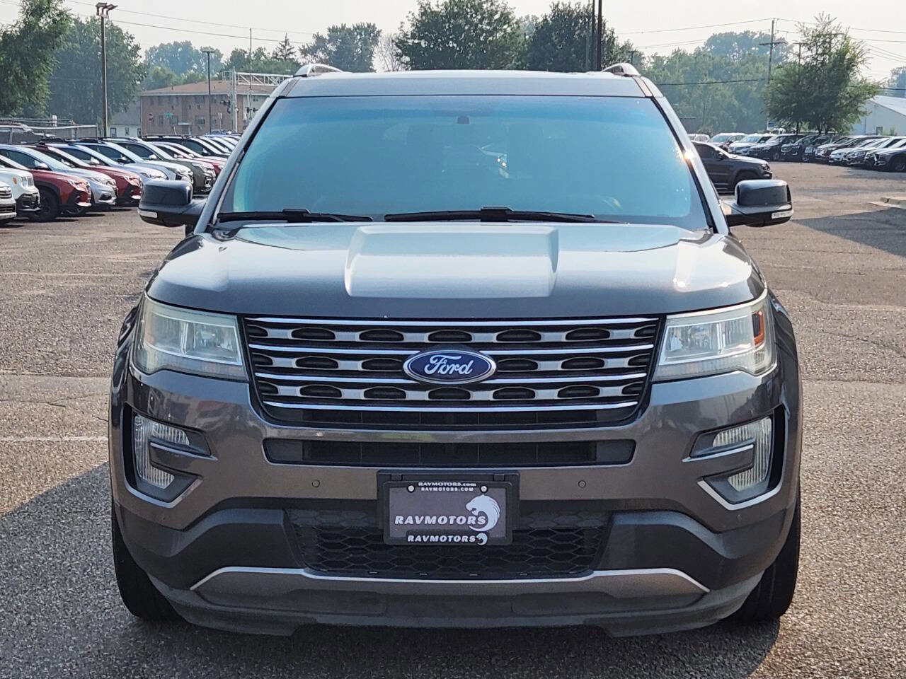 Used 2016 Ford Explorer XLT w/ Equipment Group 202A image 7