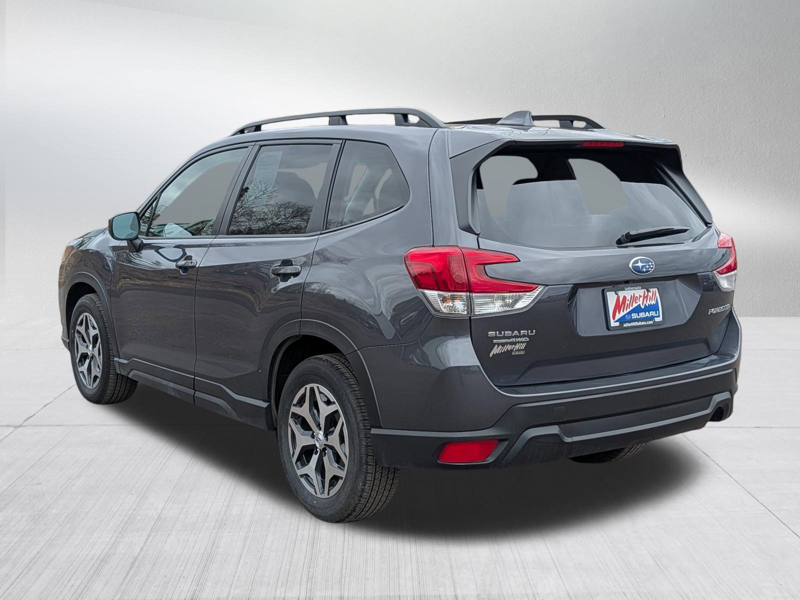 Used 2023 Subaru Forester Premium AWD/4WD image 5