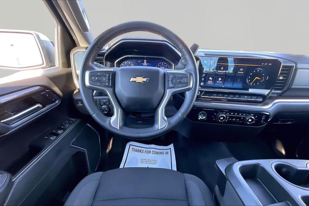Used 2024 Chevrolet Silverado 1500 LT AWD/4WD image 10