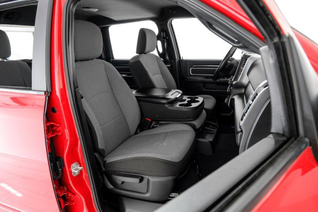 Used 2024 RAM 2500 Big Horn w/ Bed Utility Group image 37