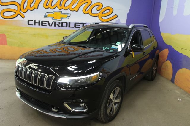 Used 2021 Jeep Cherokee Limited w/ Elite Package AWD/4WD image 4