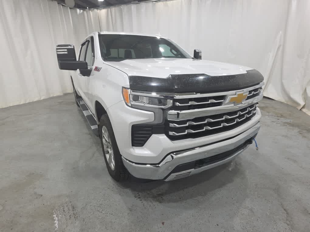 Certified 2024 Chevrolet Silverado 1500 LTZ w/ LTZ Premium Package AWD/4WD image 9
