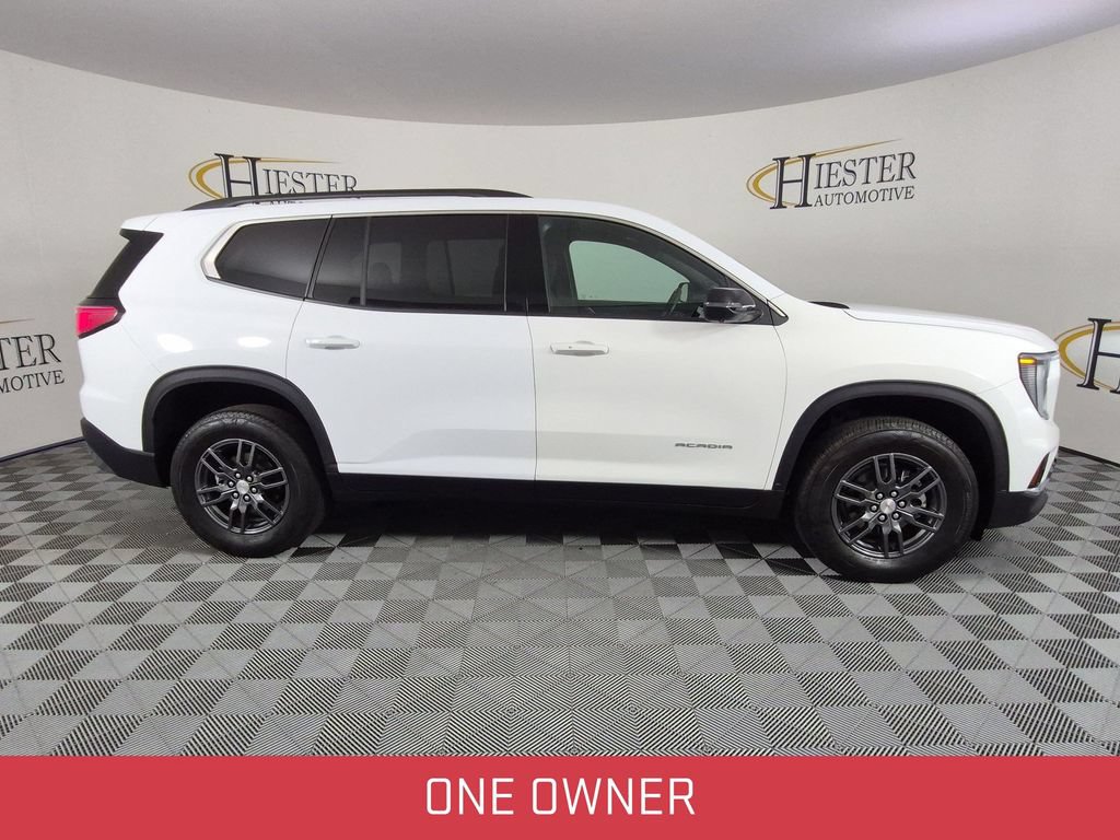 Used 2025 GMC Acadia Elevation FWD image 3