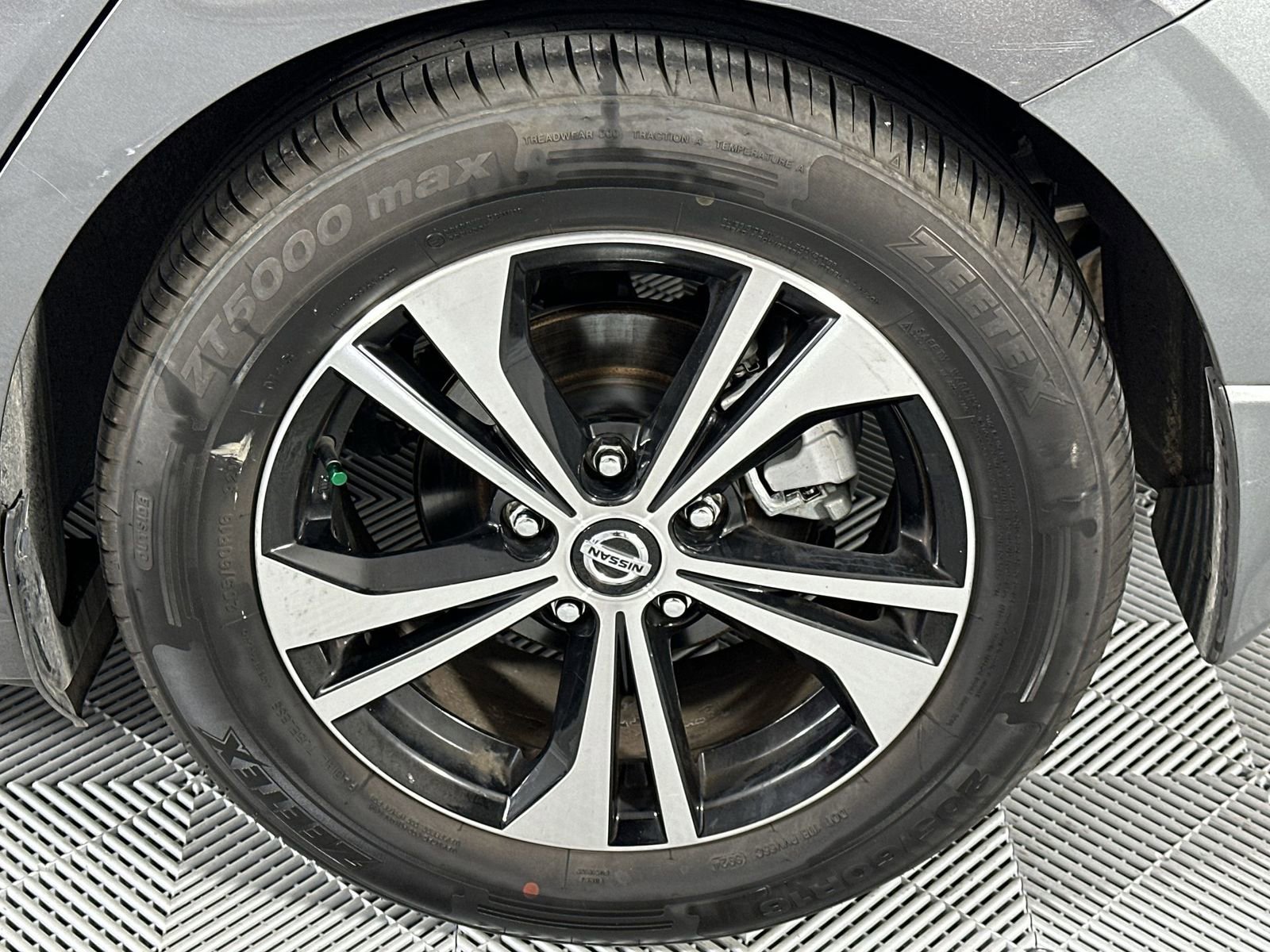 Certified 2021 Nissan Sentra SV w/ Trunk Package FWD image 10