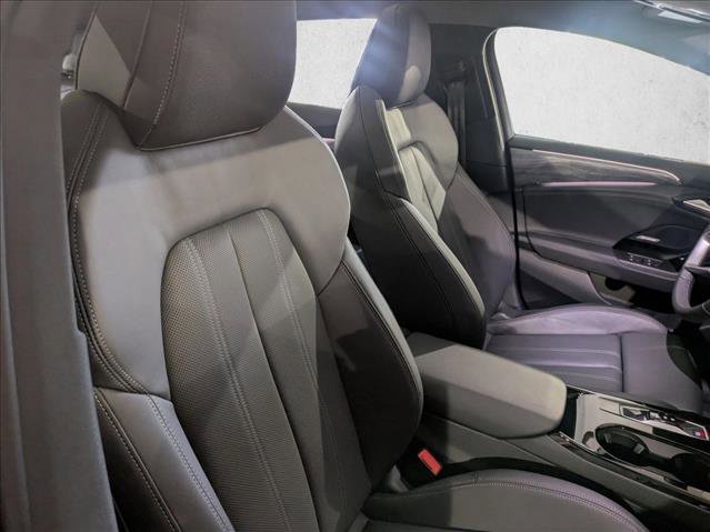 Used 2025 Audi A6 e-tron Premium Plus w/ Premium Plus image 27