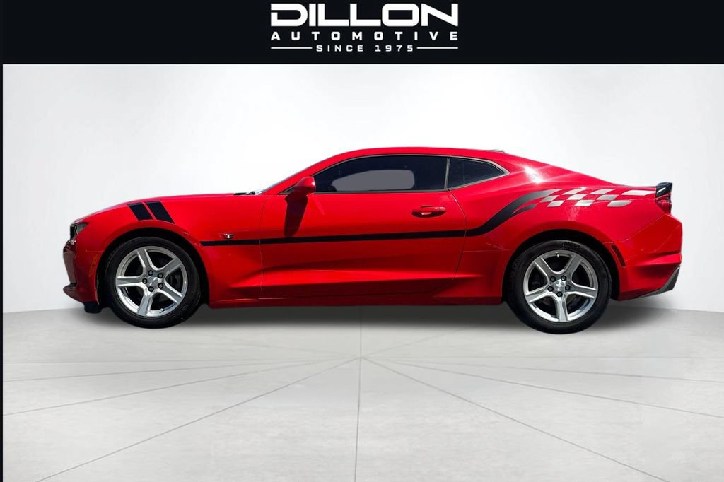 Used 2020 Chevrolet Camaro LT RWD image 7