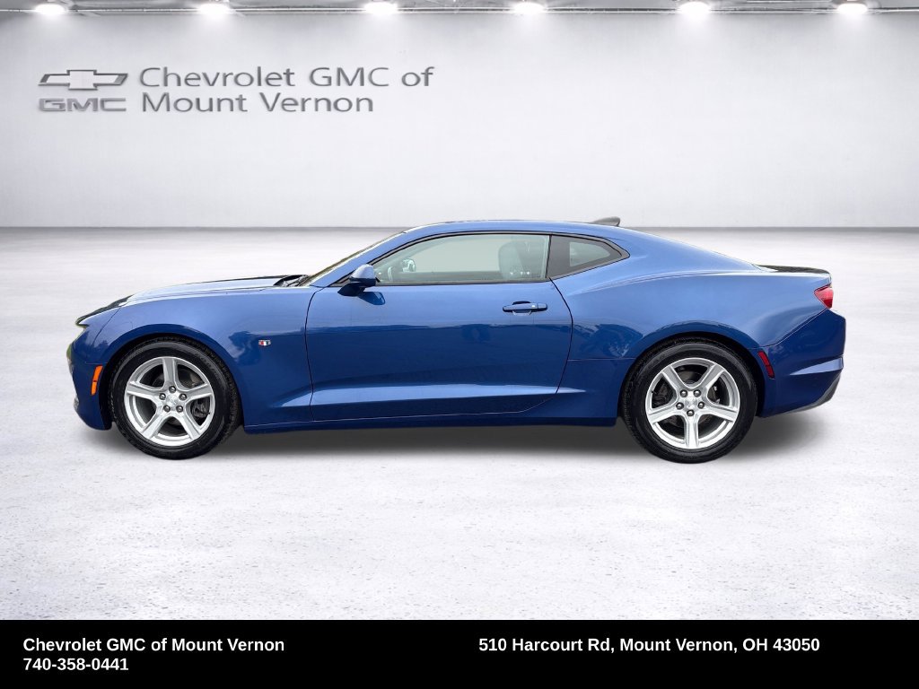 Used 2021 Chevrolet Camaro LT RWD image 2
