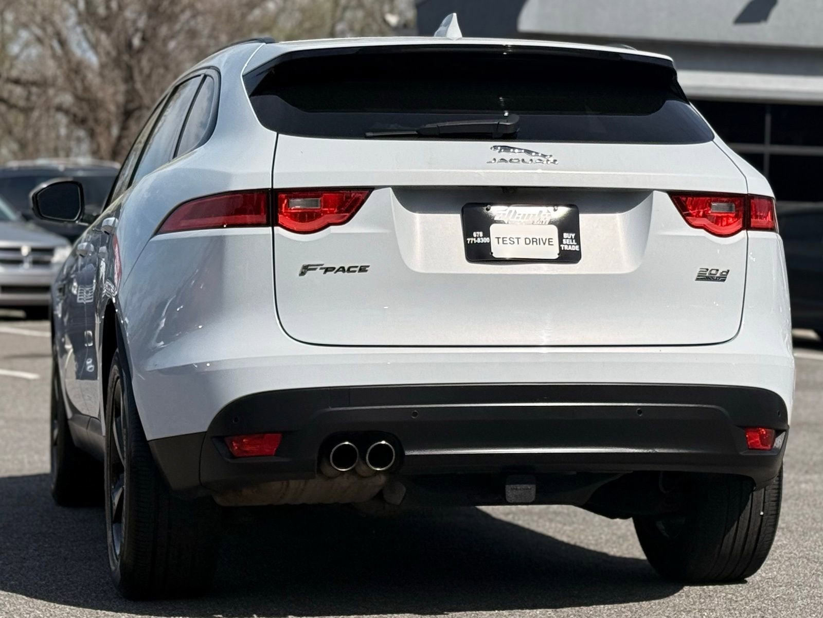 Used 2018 Jaguar F-PACE Prestige image 3