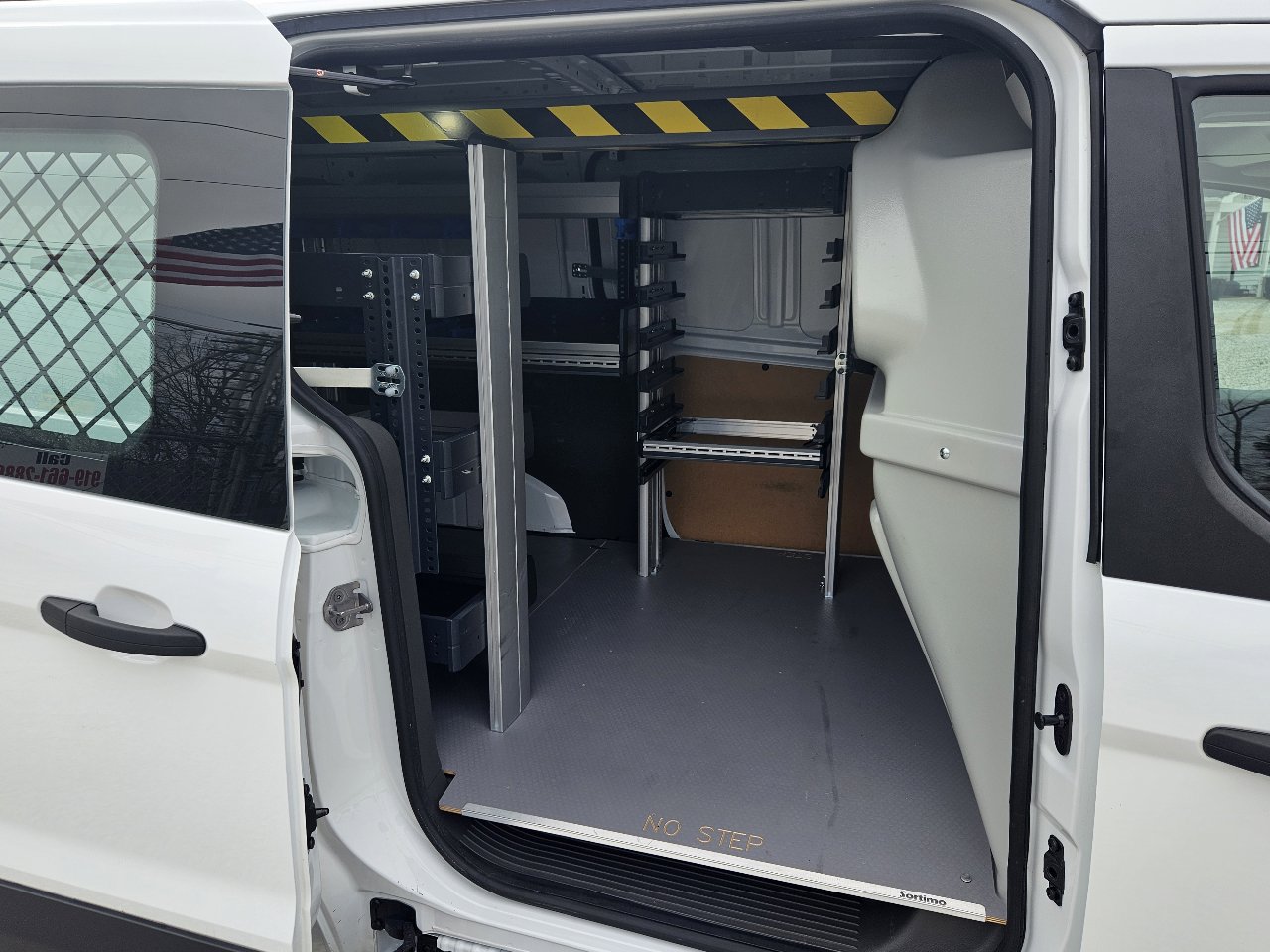 Used 2022 Ford Transit Connect XL image 29