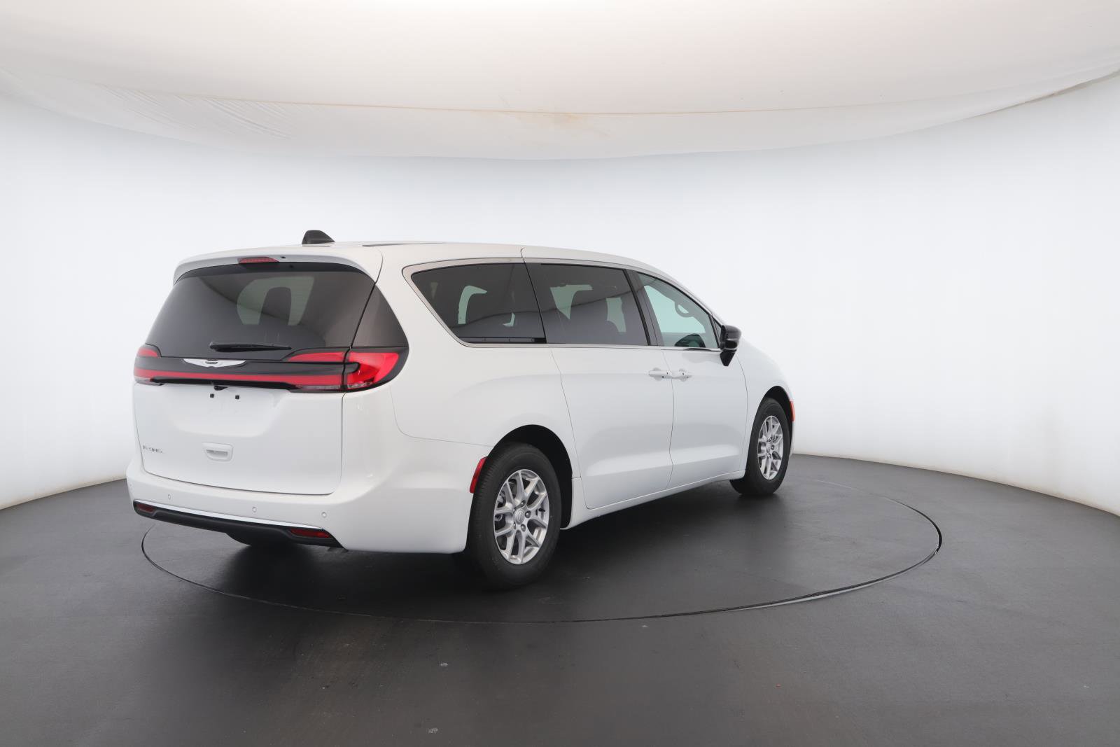 New 2026 Chrysler Pacifica Select image 24