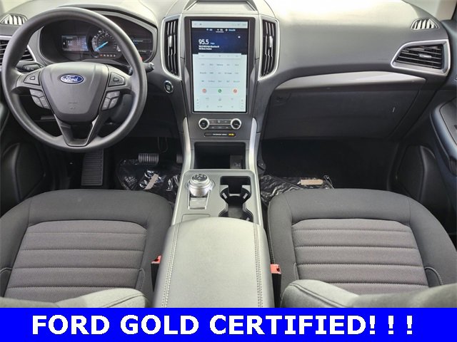 Used 2024 Ford Edge SE w/ Black Appearance Package image 6