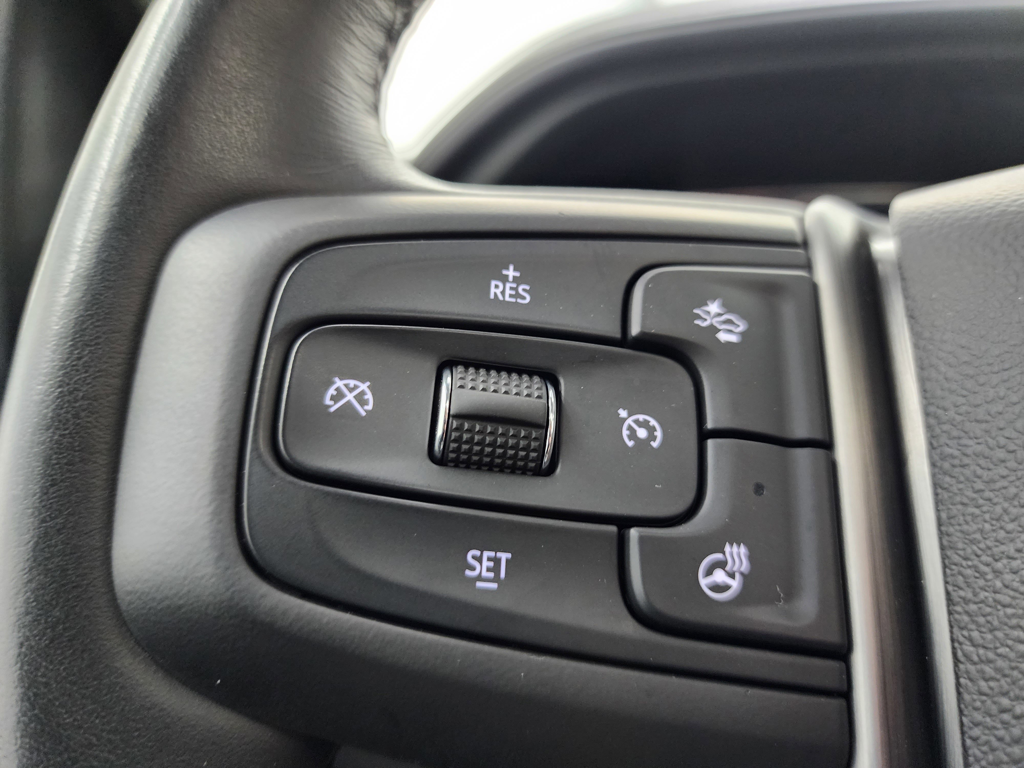 Used 2023 GMC Sierra 3500 Denali w/ Denali Ultimate Package image 16