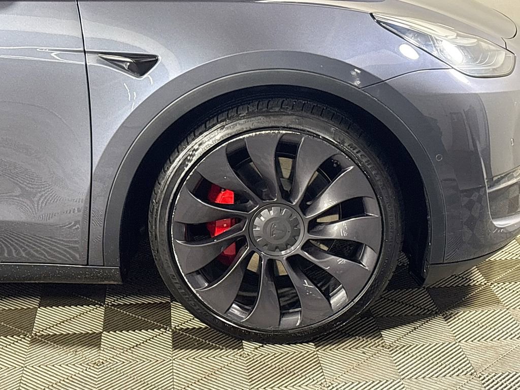 Used 2020 Tesla Model Y Long Range image 24