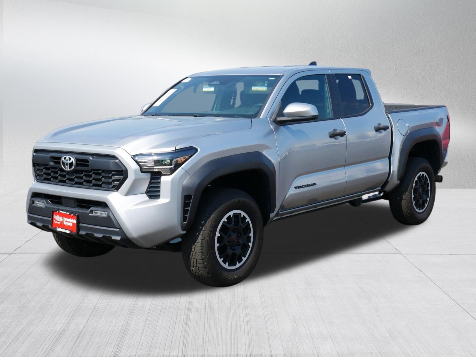 Used 2024 Toyota Tacoma TRD Off-Road AWD/4WD image 3