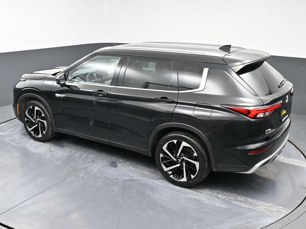 Used 2023 Mitsubishi Outlander SEL image 50
