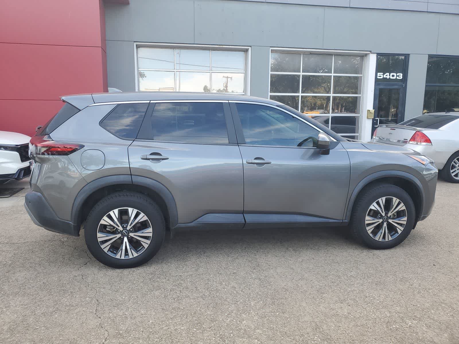 Used 2023 Nissan Rogue SV AWD/4WD image 7