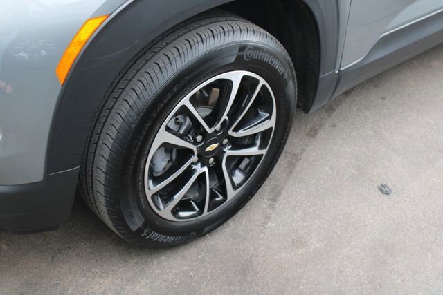 Used 2024 Chevrolet TrailBlazer LT w/ LT Cold Weather Package image 12