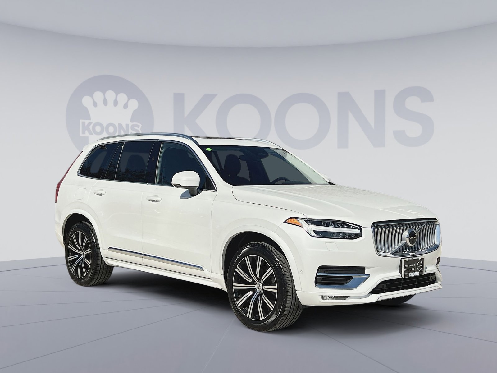 Certified 2025 Volvo XC90 B6 Plus image 10