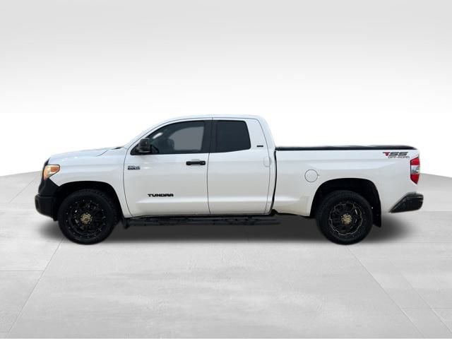 Used 2016 Toyota Tundra SR5 image 5