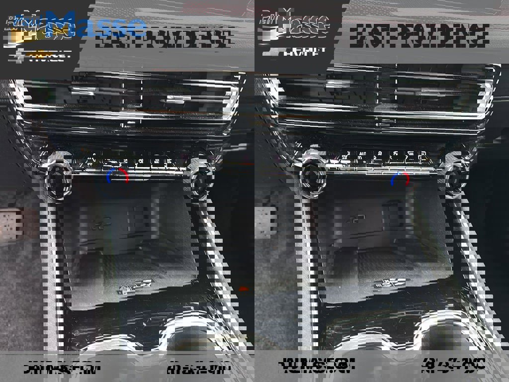 Used 2025 Chevrolet Traverse Z71 w/ Driver Confidence Package image 14