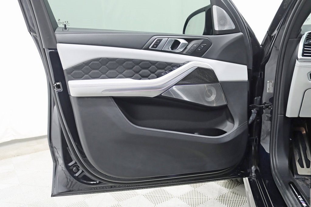 Used 2023 BMW X5 M w/ Competition Package image 40