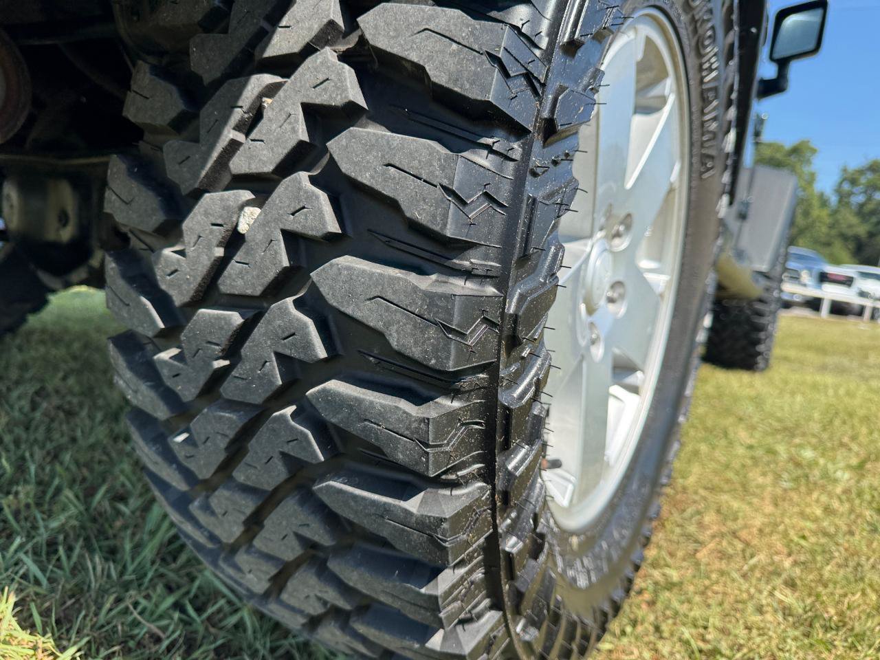 Used 2012 Jeep Wrangler Unlimited Sahara AWD/4WD image 17