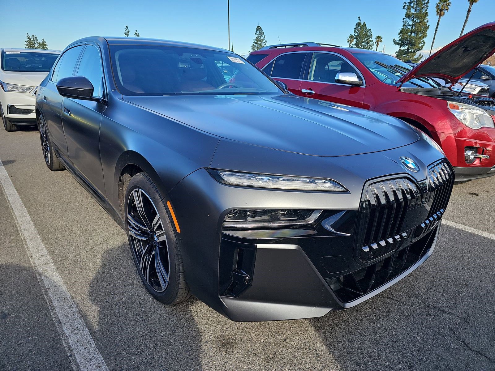 Used 2023 BMW 760i xDrive AWD/4WD image 3